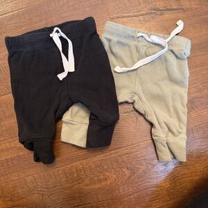 Hones Born Baby Newborn Joggers Set of 2 | Neutral Baby Pants